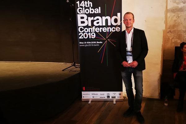 14th Global Brand Conference 2019 in Berlin: Studie zu Architectural Branding am Point of Sale 14th Global Brand Conference 2019 in Berlin: Studie zu Architectural Branding am Point of Sale