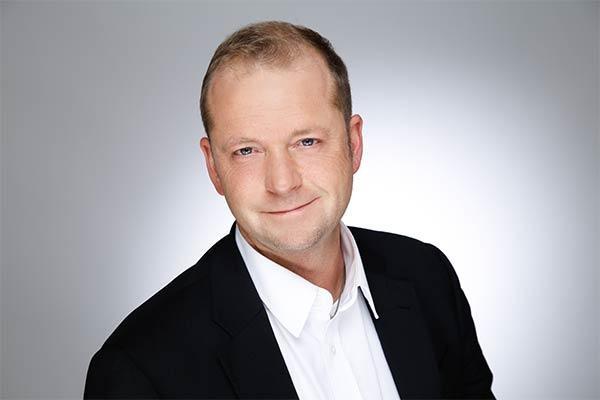 Es fehlt an konsistenten Multichannel-Strategien – Vortrag Es fehlt an konsistenten Multichannel-Strategien – Vortrag