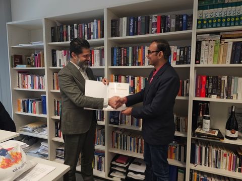 Übergabe des Awards