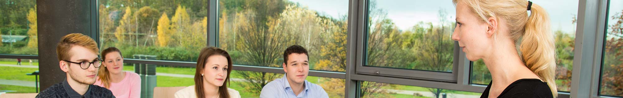 Mit dem Master Sustainability & Business Transformation Nachhaltigkeit studieren und Wirtschaft neu denken