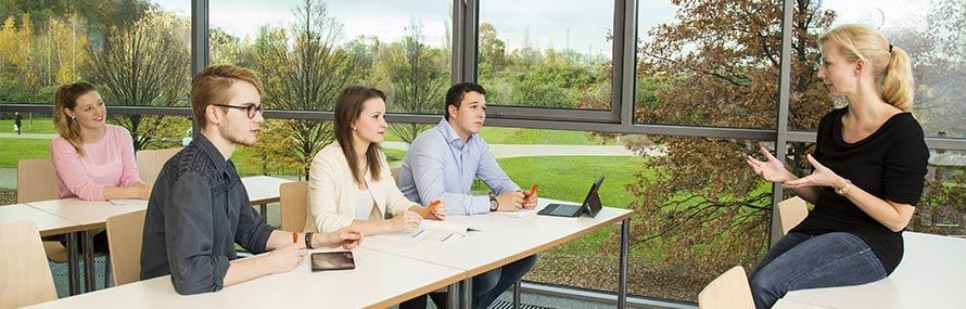 Studiensituation beim berufsbegleitenden Studium an der ISM